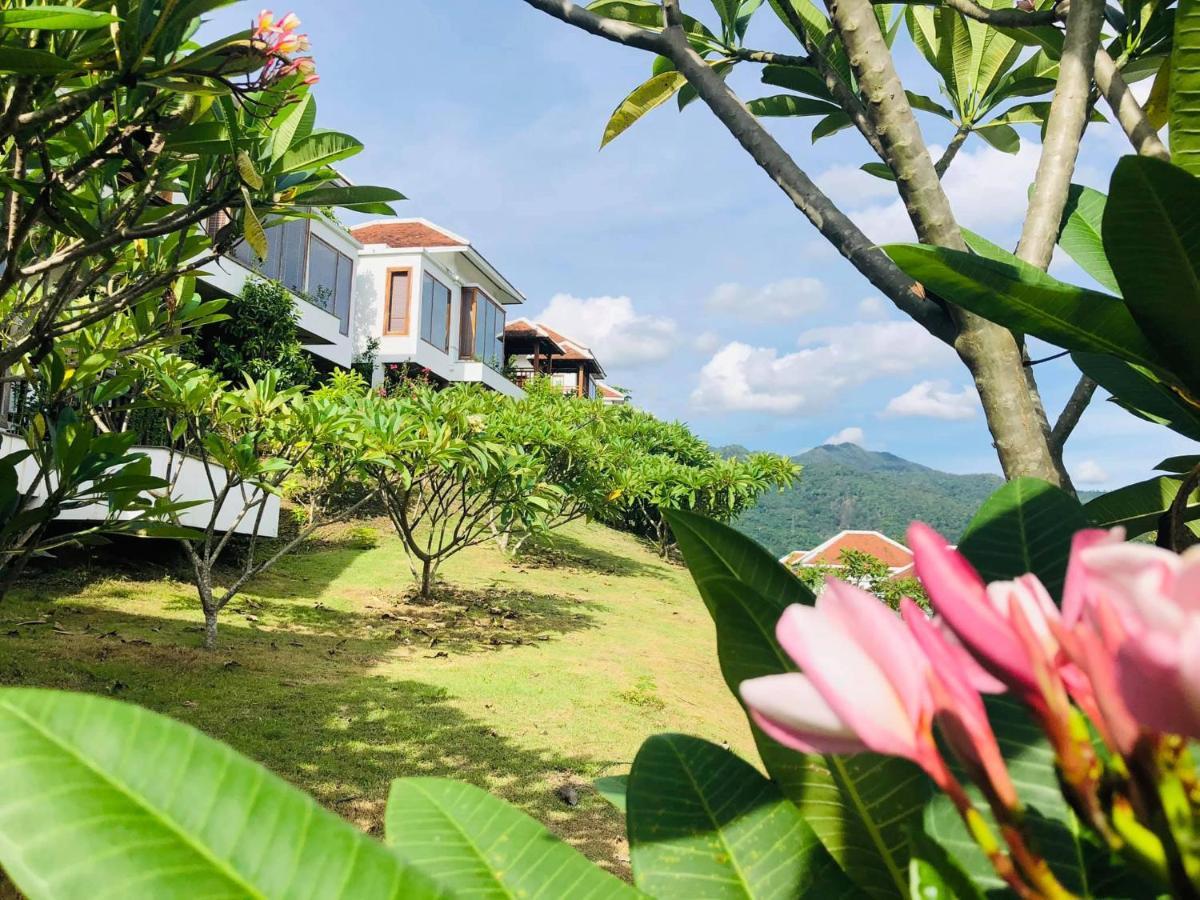 Le Grand Pakbeng Hotel Exterior photo